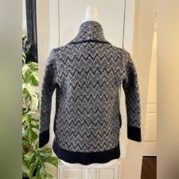 Banana Republic Double Breasted Cardigan - Picture 8 of 12